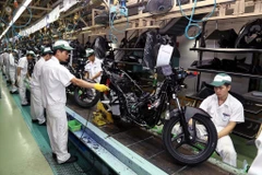 Une chaîne de production des motos de Honda à Hà Nam (Nord). Photo : VNA