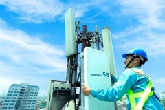 Un amplificateur de signal 5G installé par le groupe Viettel à Hanoi. Photo : vnreview.vn