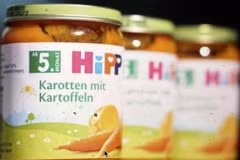 L'Administration alimentaire du Vietnam (VFA) appelle à la prudence chez nous concernant des aliments pour bébés de la marque HiPP, après une suspicion d’empoisonnement au raticide en Autriche. 