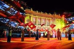 Le programme « Hanoi – De l'automne historique de 1945 » se tiendra le soir du 15 août sur la place de la Révolution d'Août, à Hanoi. Photo : hanoicapital.chinhphu.vn
