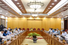 Le Politburo débat des avancées institutionnelles pour stimuler l’essor de Hô Chi Minh-Ville