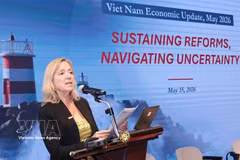 Mariam J. Sherman, directrice nationale de la Banque mondiale pour le Vietnam, le Cambodge et le Laos s’exprime lors du lancement de la Mise à jour économique pour le Vietnam en mai 2026. Photo : VNA