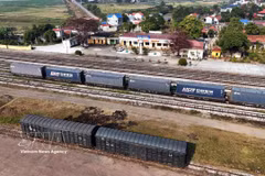 Le réseau ferroviaire de la gare de Kep (Bac Ninh) est relié à quatre lignes : Kep – Dong Dang – Pingxiang (Chine), Kep – Luu Xa (Thai Nguyên), Kep – Ha Long (port de Cai Lân) et Kep – Yên Viên (Hanoi). Photo : VNA