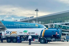 Vietnam Airlines, en utilisant le carburant d'aviation durable (SAF), est à l'avant-garde de l'aviation verte. Photo : Vietnam Airlines