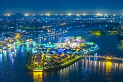 Hôi An Memories Land, unique complexe combinant spectacles artistiques et villégiature au Vietnam, est situé au cœur de la vieille ville de Hôi An, au milieu de la rivière Thu Bôn. Photo : gracieuseté de Nguyên Xuân Hà