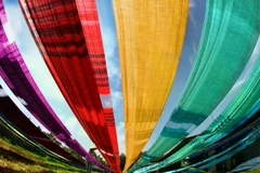 Dans le village de la soie de Van Phuc, membre du Réseau mondial des villes artisanales créatives. Photo: CTV