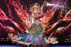Miss Grand Vietnam 2025, Nguyên Thi Yên Nhi portera une tenue à l’image des marionnettes sur l'eau à Miss Grand International 2025. Photo : tienphong.vn