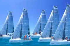 La VPS Cup Fareast 19R Open et Régate Internationale 2026 se tiendra dans la baie de Nha Trang du 17 au 19 juillet. Photo fournie par le comité d'organisation