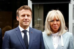 Le président français Emmanuel Macron et son épouse Brigitte Macron. Photo: AFP/VNA
