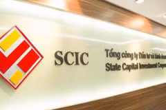 Le désinvestissement de l’État au sein de la Société d’investissement du capital de l’État (SCIC) a démontré que la vente de nombreuses entreprises publiques, dont le fonctionnement est inefficace, est peu attrayante pour les investisseurs. Photo : cafef.vn