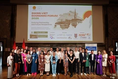 La secrétaire générale Rachel Nguyen Isenschmid (en rose). Photo : VNA