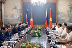 Entretien entre le secrétaire général et président vietnamien Tô Lâm et le président Ferdinand R. Marcos Jr., à Manille, le 1er juin. Photo: VNA