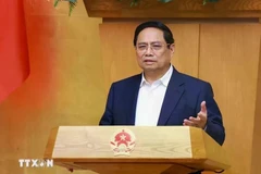 Le Premier ministre Pham Minh Chinh s'adresse à la réunion ordinaire du gouvernement le 4 juin. Photo : VNA