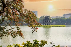 Le Nord du Vietnam connaît une diminution des précipitations et un ciel ensoleillé, tandis que le Sud est confronté à des vagues de chaleur locales dépassant les 35°C. Photo : VietnamPlus