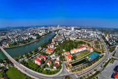 La ville de Mong Cai vue d'en haut. Photo: cafebiz.vn