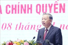 Le secrétaire général Tô Lâm lors de la conférence pour faire le bilan des activités du gouvernement et des administrations locales en 2024 et déployer les tâches pour 2025, à Hanoi, le 8 janvier. Photo : VNA