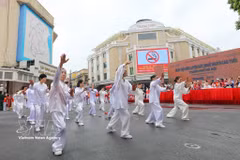 Le vieillissement de la population au Vietnam offre une opportunité majeure pour la croissance de la silver économie. Photo: VNA