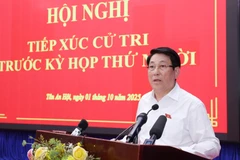 Le président Luong Cuong s’exprime lors de la conférence avec les électeurs avant la 10e session de l’Assemblée nationale de la 15e législature, le 1er octobre, dans la commune de Tân An Hôi, à Hô Chi Minh-Ville. Photo : VNA