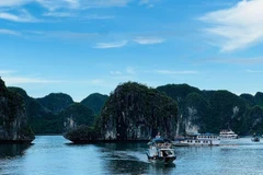 Un système d'alerte précoce sera installé dans la baie d'Ha Long. Photo : VNA