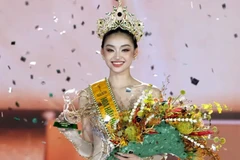 Yên Nhi couronnée Miss Grand Vietnam 2025. Photo: Comité d'organisation de Miss Grand Vietnam 2025