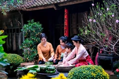 Célébrer le Têt à la manière du Nord dans le village ancien de Duong Lâm, à Hanoi. Photo: thethaovanhoa.vn