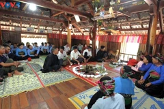 Le Mo Muong est une forme de rituel chanté traditionnel, pratiqué dans les cérémonies spirituelles des Muong. Photo: VOV