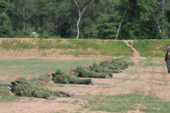 Une unité de reconnaissance s'entraîne au tir à différentes distances. Photo: qdnd.vn