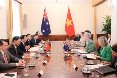 Le vice-Premier ministre et ministre des Affaires étrangères Bui Thanh Son et la ministre australienne des Affaires étrangères Penny Wong lors de la 7e réunion des ministres des Affaires étrangères Vietnam-Australie (FMM-7), à Hanoi, le 20 août. Photo : VNA
