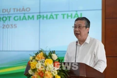Le vice-ministre de l’Agriculture et de l’Environnement, Hoàng Trung s'exprime lors de l'événement. Photo: VNA