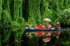 Dans le village flottant de Tân Lâp. Photo : VnExpress