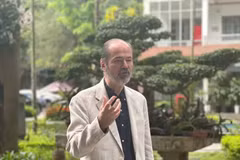 L’écrivain et journaliste mexicain Juan Villoro à Hanoi. Photo: VietnamPlus