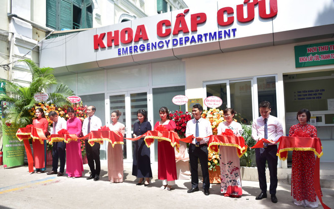 cérémonie marquant le 55e anniversaire de la fondation de l'Hôpital de l'amitié Vietnam-Cuba. Photo: VNA hospital2.jpg
