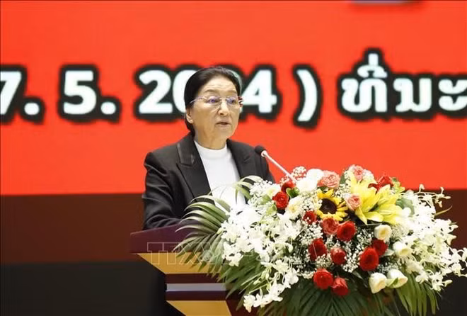 laos-8704-5419.jpeg
