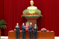 Le 14e Comité central du Parti élit à l'unanimité To Lam au poste de secrétaire général du Parti. Photo: VNA