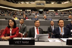 La délégation vietnamienne participe à une session de la 151ᵉ Assemblée de l’Union interparlementaire (UIP-151). Photo: VNA