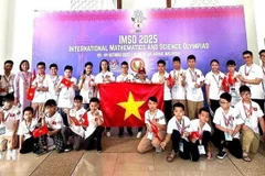 L’équipe vietnamienne participe à la 22e édition des Olympiades internationales de mathématiques et de sciences (IMSO). Photo: VNA