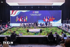 Le Premier ministre Pham Minh Chinh à la session plénière du 47ᵉ Sommet de l’ASEAN. Photo: VNA