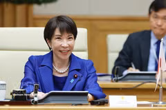 La Première ministre japonaise, Sanae Takaichi, lors de sa visite au Vietnam. Photo : VNA