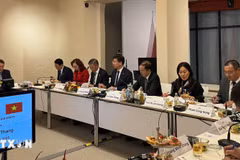 Réunion entre la délégation du ministère de l'Intérieur et les dirigeants du Land de Thuringe. Photo : VNA