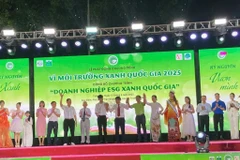 Cérémonie de lancement du programme "Pour un environnement vert national": Photo: Bnews
