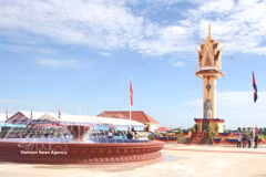 Inauguration du Monument de l'amitié Cambodge-Vietnam dans la province de Pursat