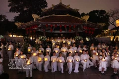 Le soir du 28 mars, les lumières s'éteignent simultanément en réponse à l'Heure de la Terre. Photo : VNA