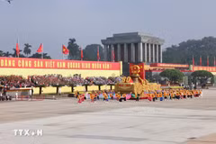 Une grande cérémonie marque le 80e anniversaire de la Révolution d'Août et de la Fête nationale