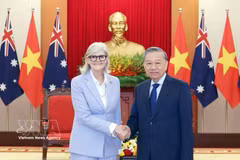 Le secrétaire général du Comité central du Parti communiste du Vietnam et président vietnamien, To Lam, et la gouverneure générale d’Australie, Sam Mostyn. Photo: VNA