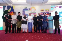 Les ambassadeurs de l'ASEAN et des responsables pakistanais. Photo: ambassade du Vietnam au Pakistan