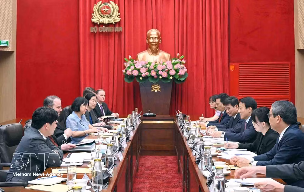 vnanet-vna-potal-bo-truong-bo-cong-an-tiep-pho-dai-dien-thuong-mai-hoa-ky-8770284.jpg