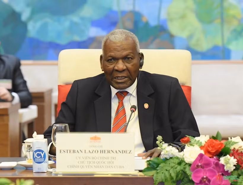 e président de l'Assemblée nationale du Pouvoir populaire et président du Conseil d'État cubain, Esteban Lazo Hernández, effectuera une visite officielle au Vietnam. Photo : VNA