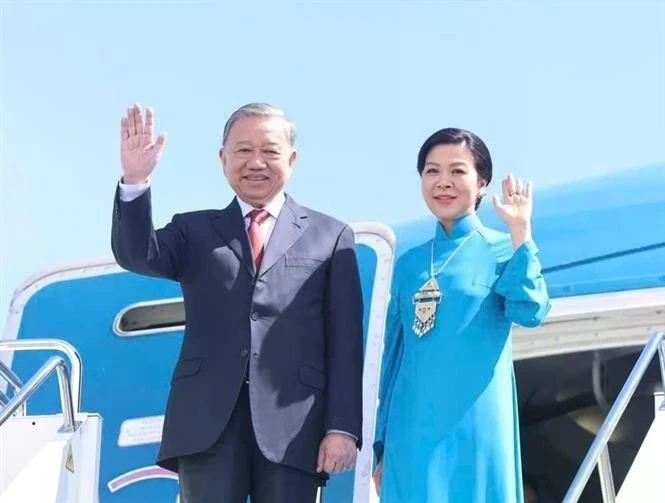 Le secrétaire général du Parti communiste du Vietnam, To Lam et son épouse Ngo Phuong Ly. Photo : VNA