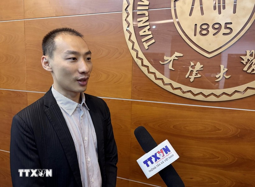 Le professeur associé Li Junkai, vice-doyen du département d’enseignement multilingue à l’Institut des études sur l’hémisphère Sud de l’Université de Tianjin. Photo : VNA
