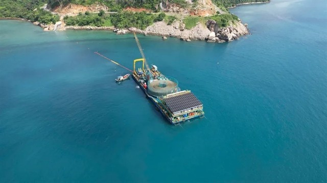La zone spéciale de Con Dao peut désormais utiliser l'électricité du réseau national, limitant ainsi l'utilisation de sources d'énergie diesel. - (Photo plo.vn)